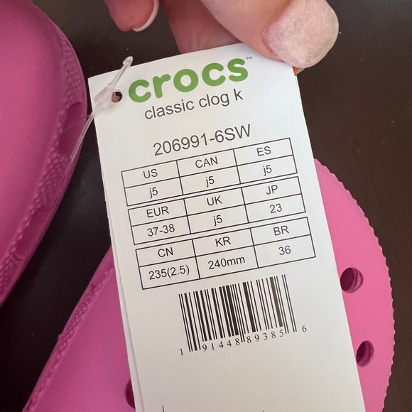 NWT Kids Crocs Size J5 - Picture 2 of 3